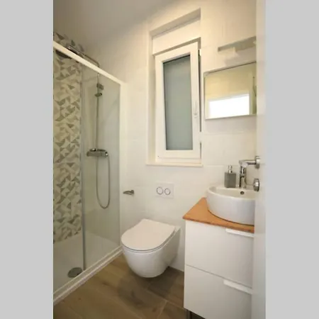 Lumaka Sun - Amazing In With 4 Bedrooms, Wifi, Outdoor Swimming Pool And Heated Swimming Pool