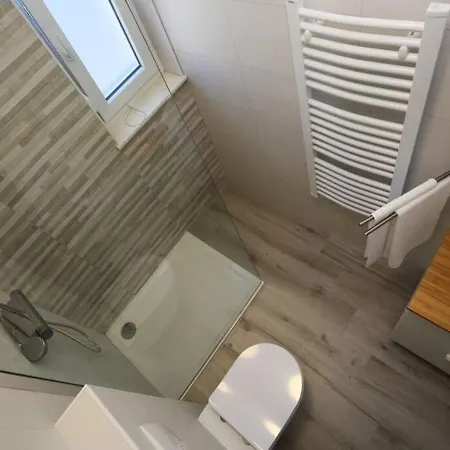 빌라 Lumaka Sun - Amazing In With 4 Bedrooms, Wifi, Outdoor Swimming Pool And Heated Swimming Pool 브로다리카