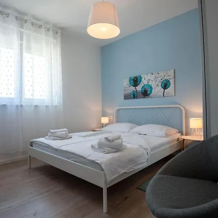 Lumaka Sun - Amazing In With 4 Bedrooms, Wifi, Outdoor Swimming Pool And Heated Swimming Pool Villa *